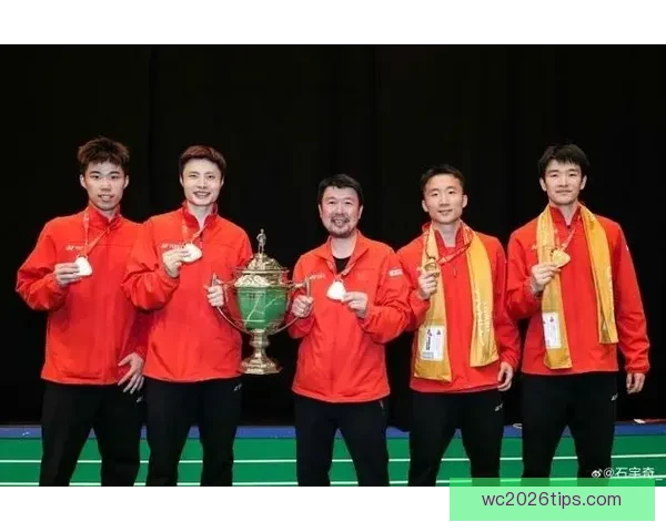 中国队3-1战胜法国队荣膺汤姆斯杯冠军 全队围圈庆祝跳舞尽显无敌风采